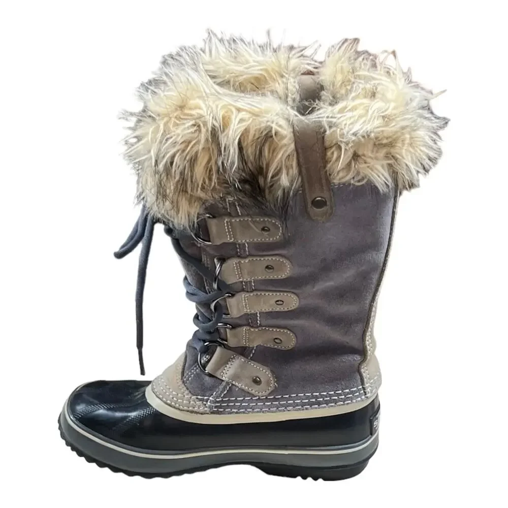 Sorel Joan of Arctic With Fur Trimmed Liner